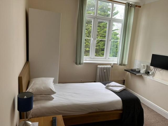 The Admiral Cunningham Hotel Bracknell Dış mekan fotoğraf